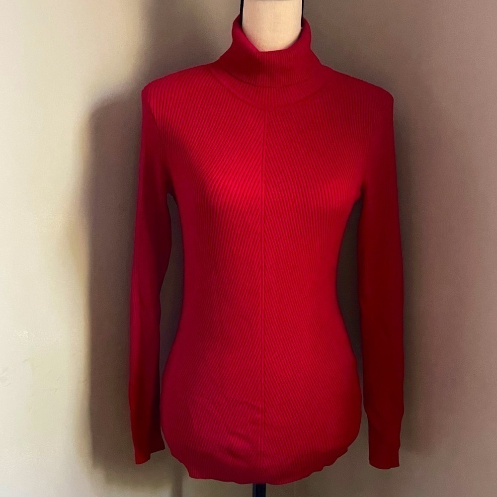 Versona | Snug Red Turtleneck | Small
